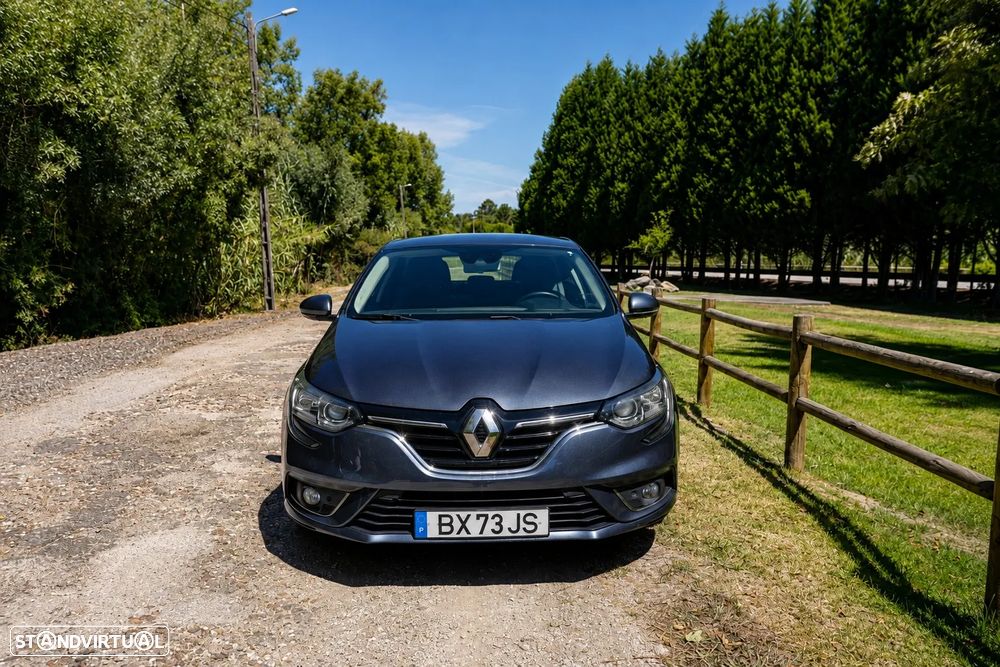 Renault Mégane 1.5 dCi Dynamique S - 12