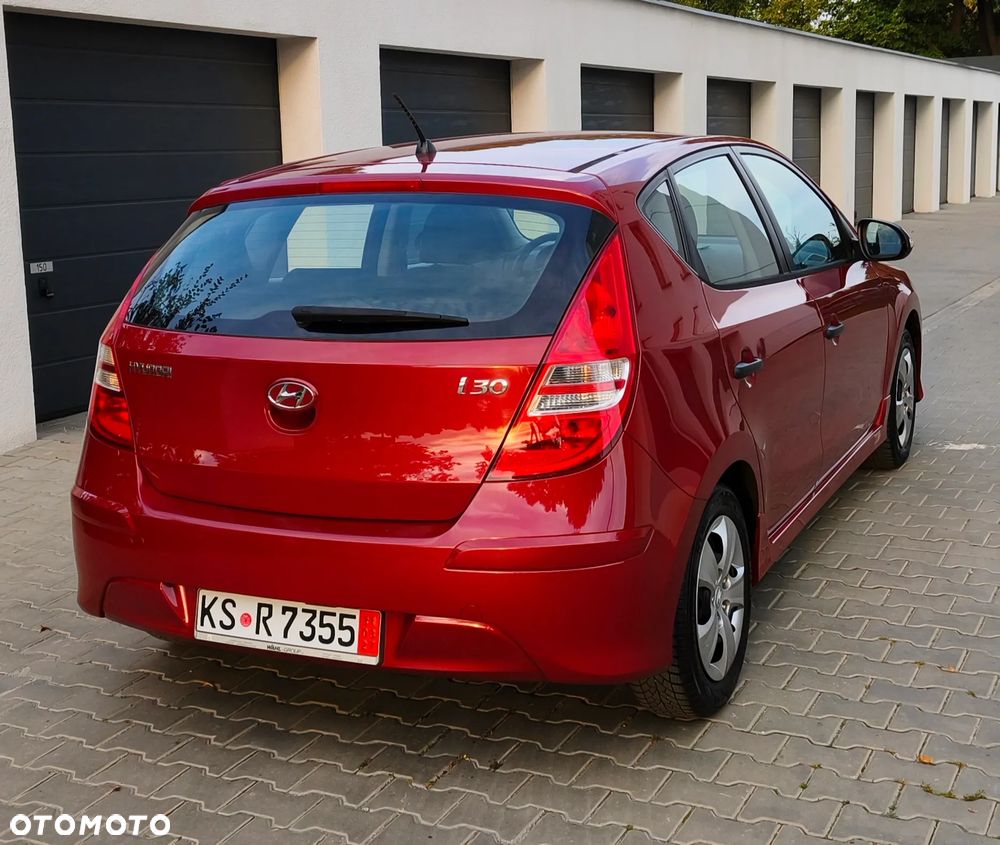 Hyundai i30 1.4 Classic + - 27