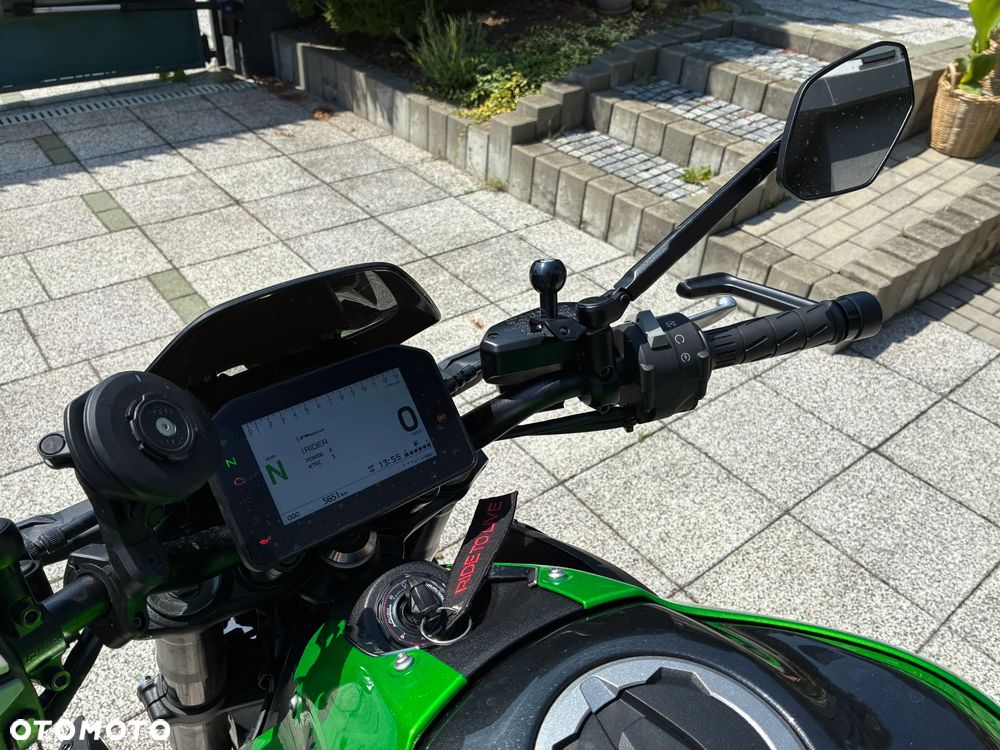 Kawasaki Z 900 - 8