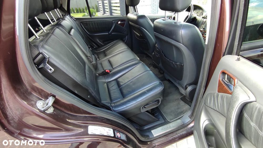 Mercedes-Benz ML 320 - 11