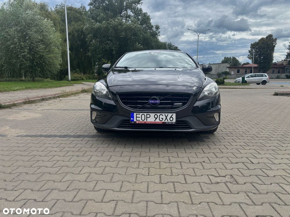 Volvo V40 D2 R-Design - 7