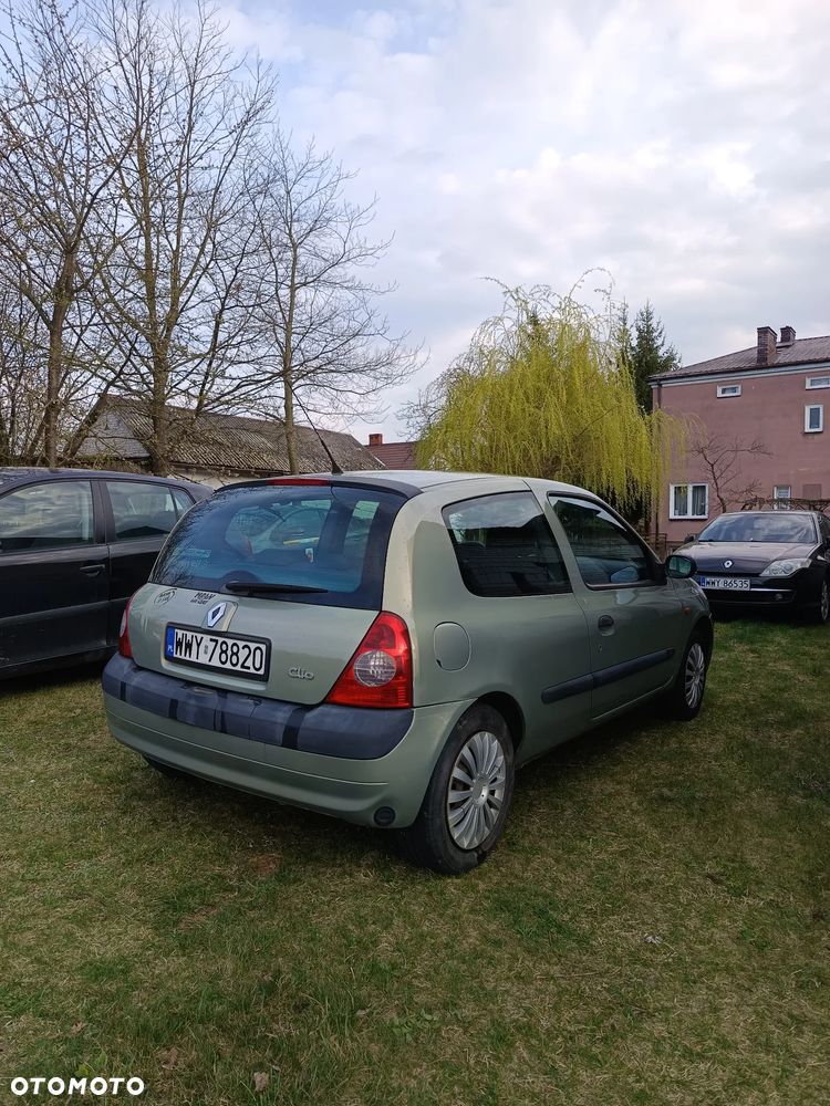 Renault Clio 1.2 16V Authentique - 4