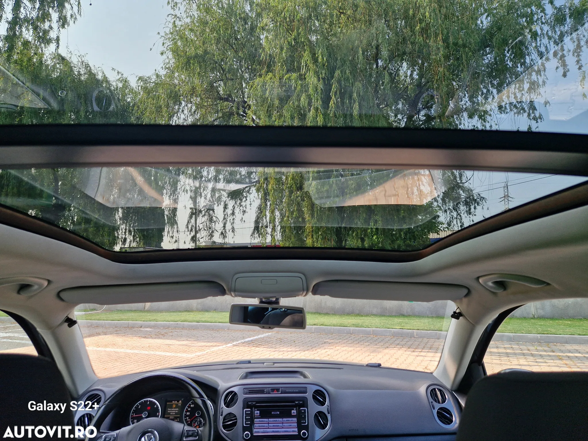 Volkswagen Tiguan 2.0 TDI DPF BlueMotion Technology Lounge Sport & Style - 10