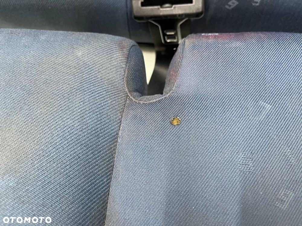 Fotele Mazda 2 I DY 02-07r. kanapa tylna KOMPLET do wyczyszczenia DG4 - 14