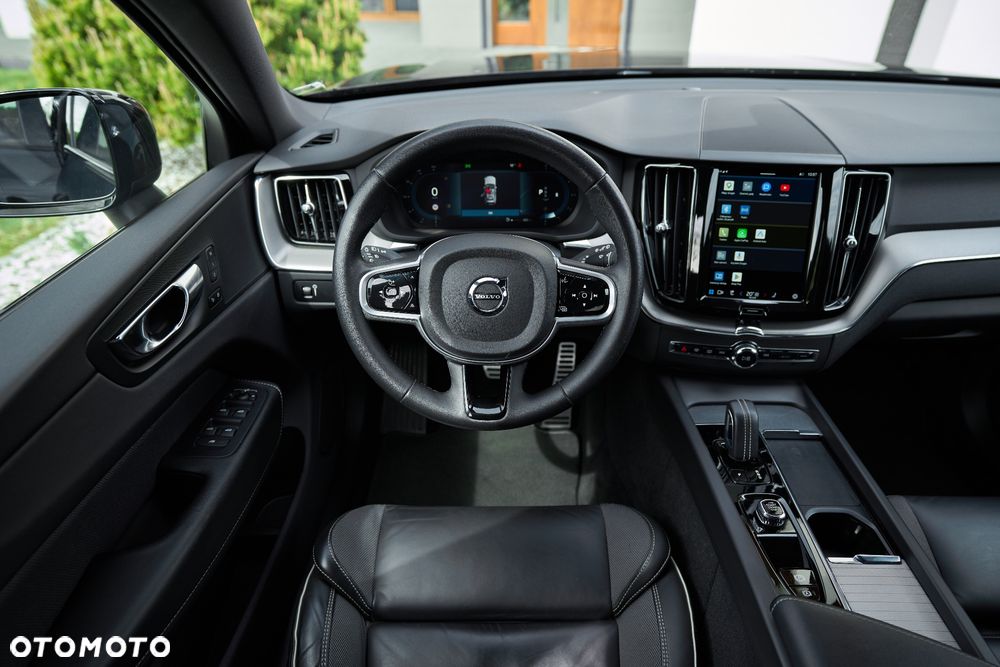 Volvo XC 60 B4 D R-Design - 25