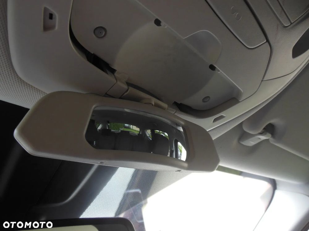 Ford B-MAX 1.0 EcoBoost Titanium - 28