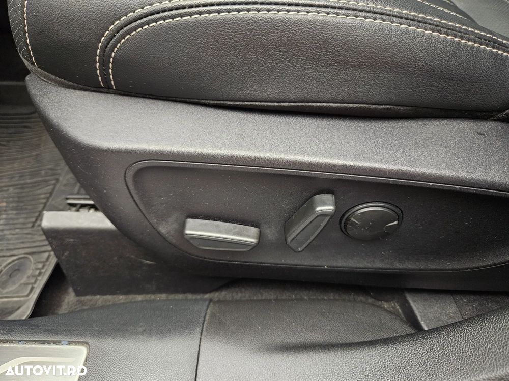 Ford Kuga 2.5 Duratec FHEV AWD Vignale - 19