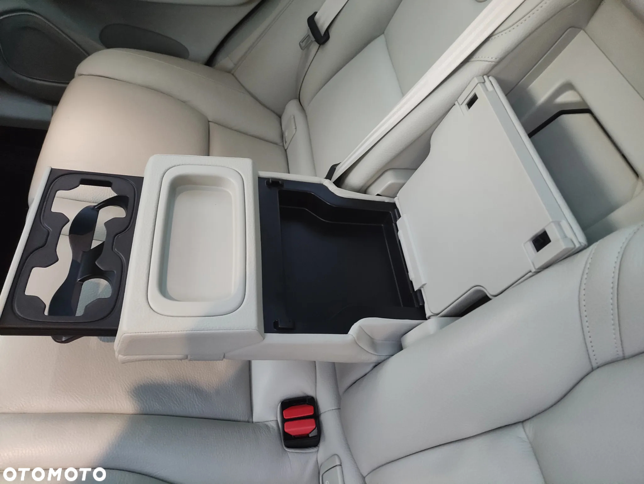 Volvo XC 60 - 28