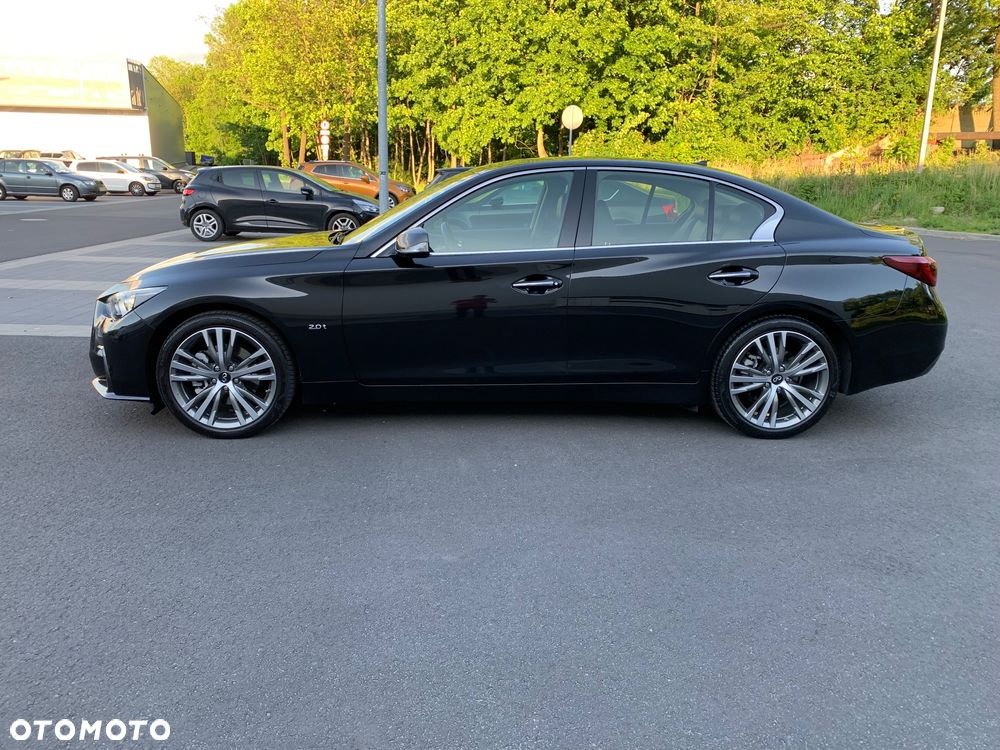 Infiniti Q50 2.0t Sport Sound Studio by Bose - 6