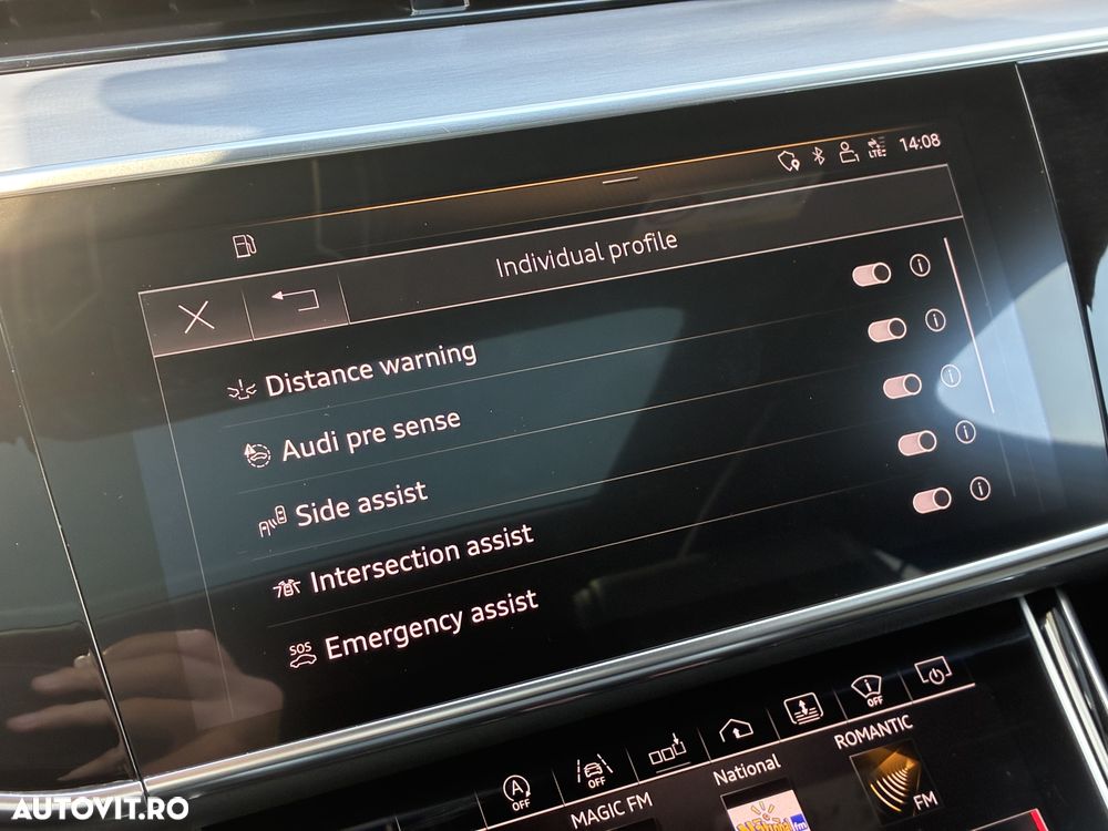 Audi A8 55 TFSI quattro Tiptronic - 32