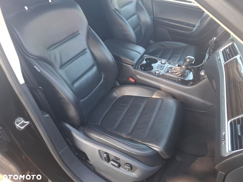 Volkswagen Touareg 3.0 V6 TDI Blue Motion DPF Automatik Exclusive - 33