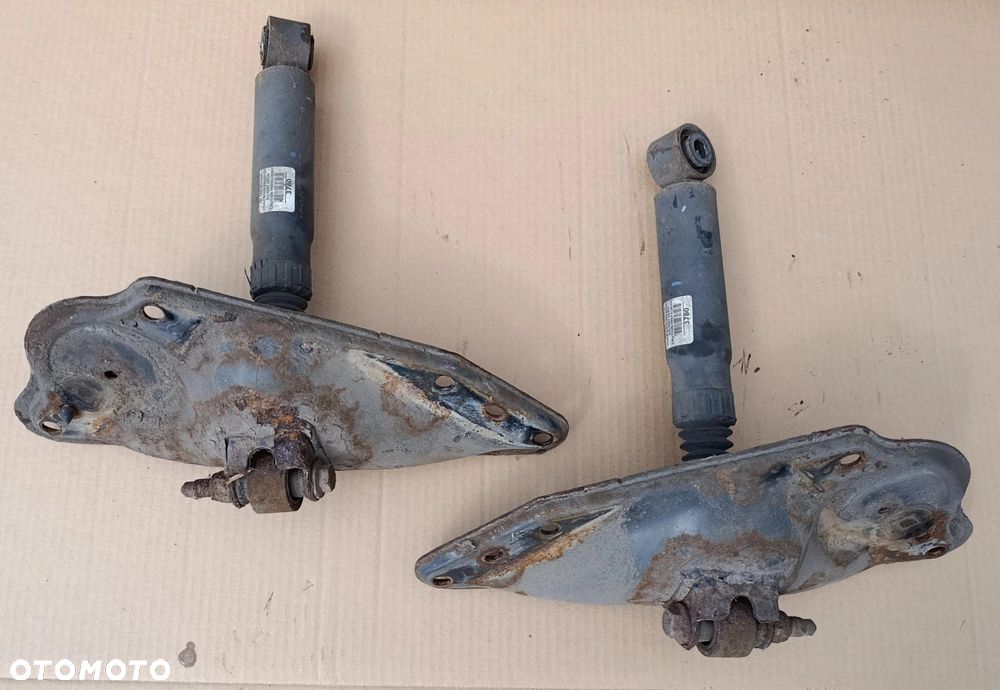 C4 Picasso amortyzator tylny tył stan bdb 1,8 16V benzyna C4 Grand Picasso Citroen