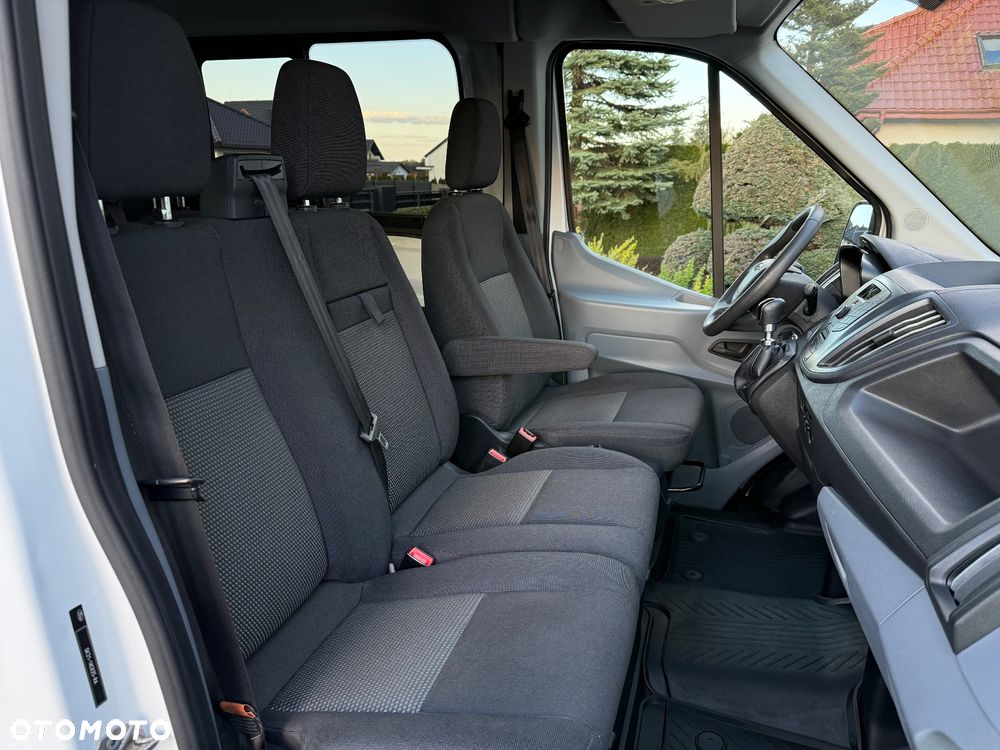 Ford Transit - 25