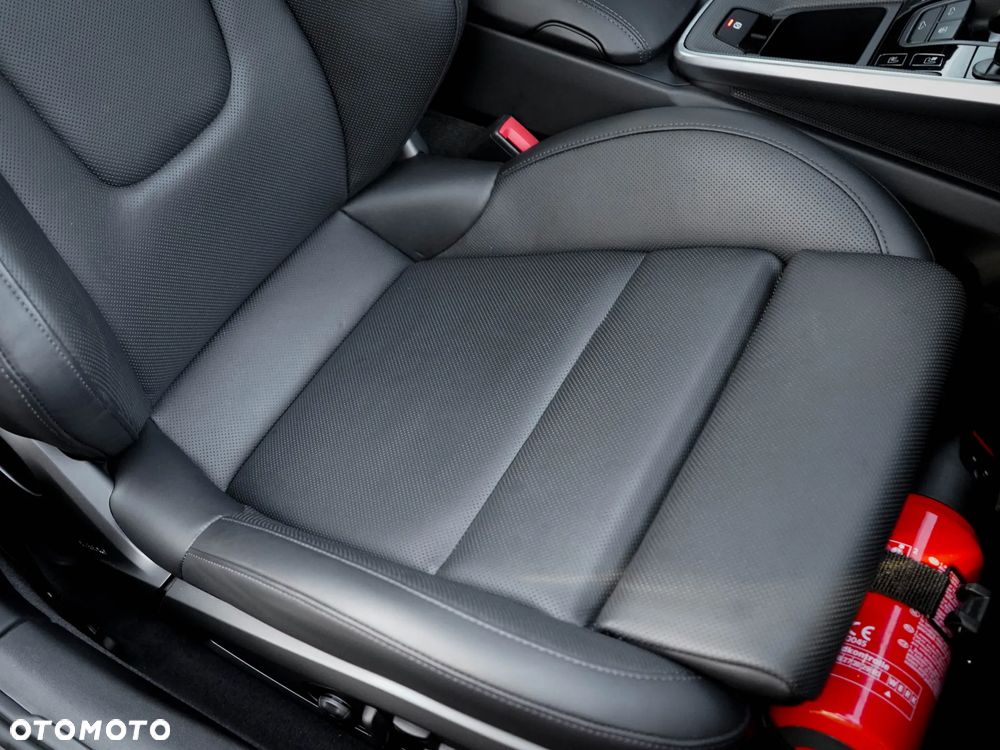 Porsche 911 Carrera 4S - 26