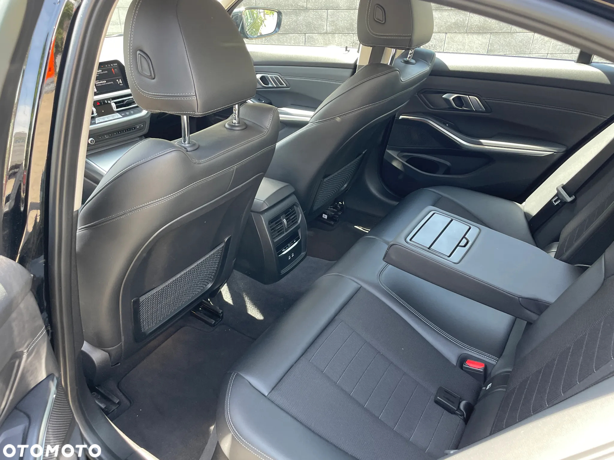 BMW Seria 3 318i - 6