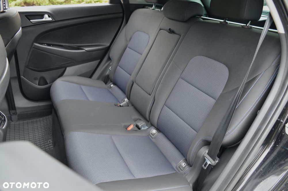 Hyundai Tucson blue 1.7 CRDi 2WD Advantage - 26