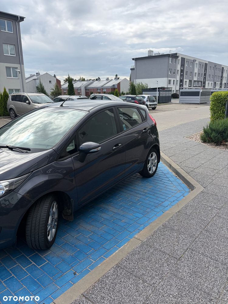 Ford Fiesta 1.4 Titanium EU5 - 8