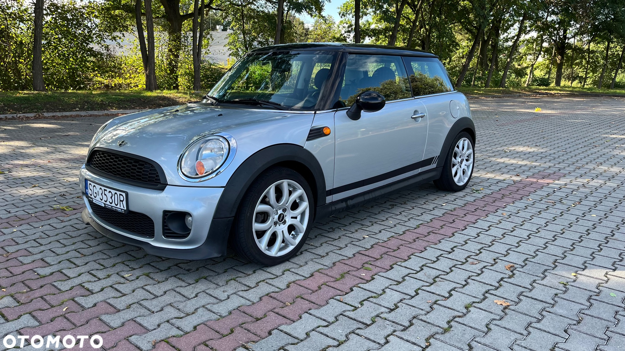 MINI Cooper Standard - 2