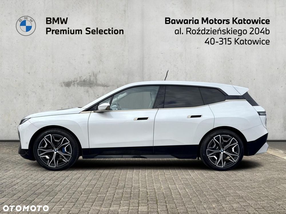 BMW iX - 3