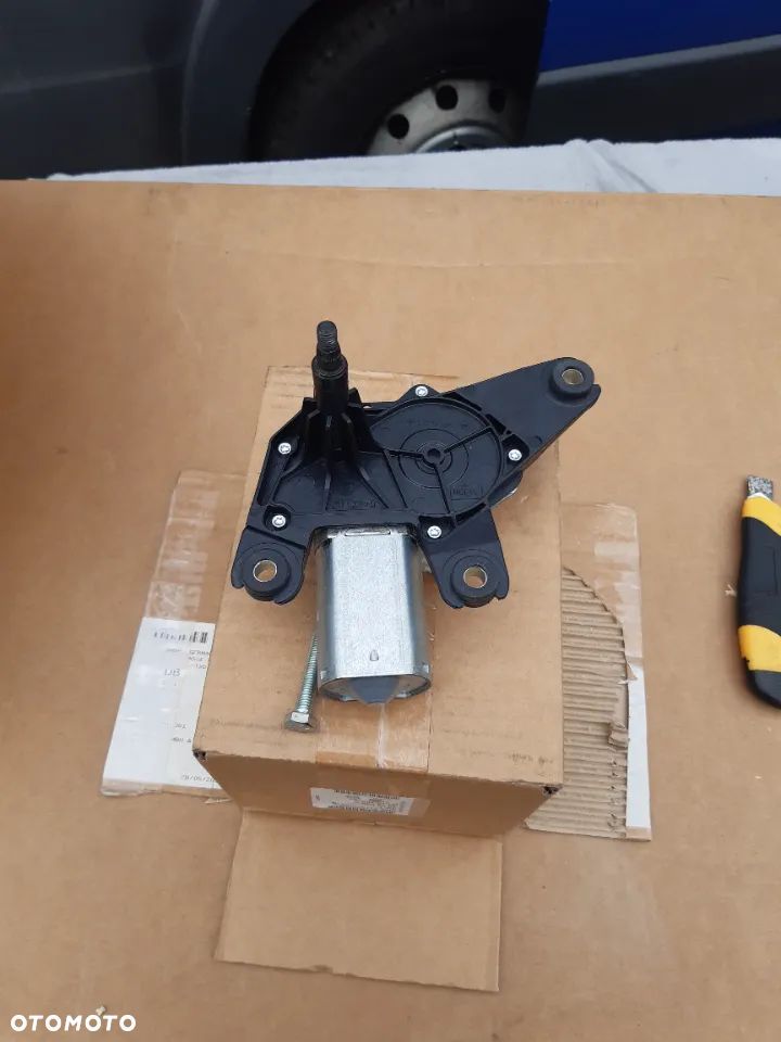 Silniczek wycieraczek tył Nissan NV300 Primastar Opel Vivaro B Renault Trafic 91165699 7700311590 - 1