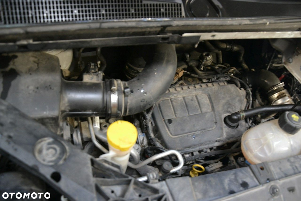 Nissan NV300 - 28