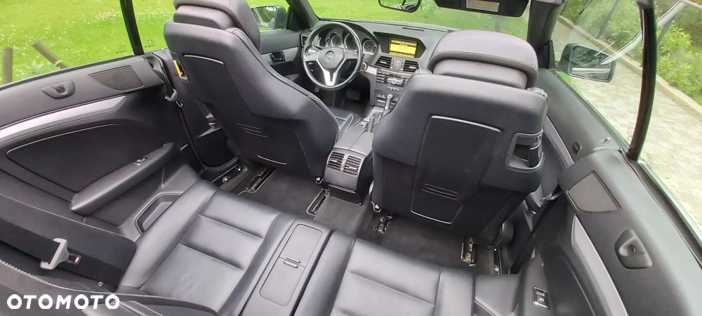 Mercedes-Benz Klasa E 220 CDI DPF Cabrio BlueEFFICIENCY Automatik Elegance - 23