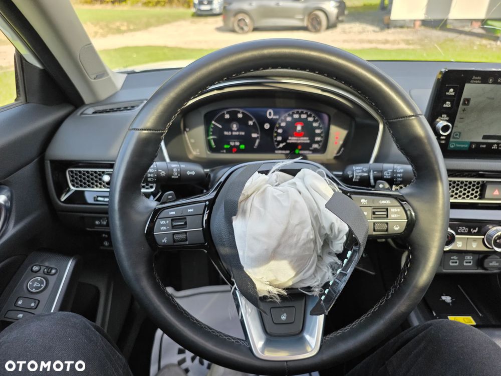 Honda Civic 2.0 i-MMD Sport CVT - 24