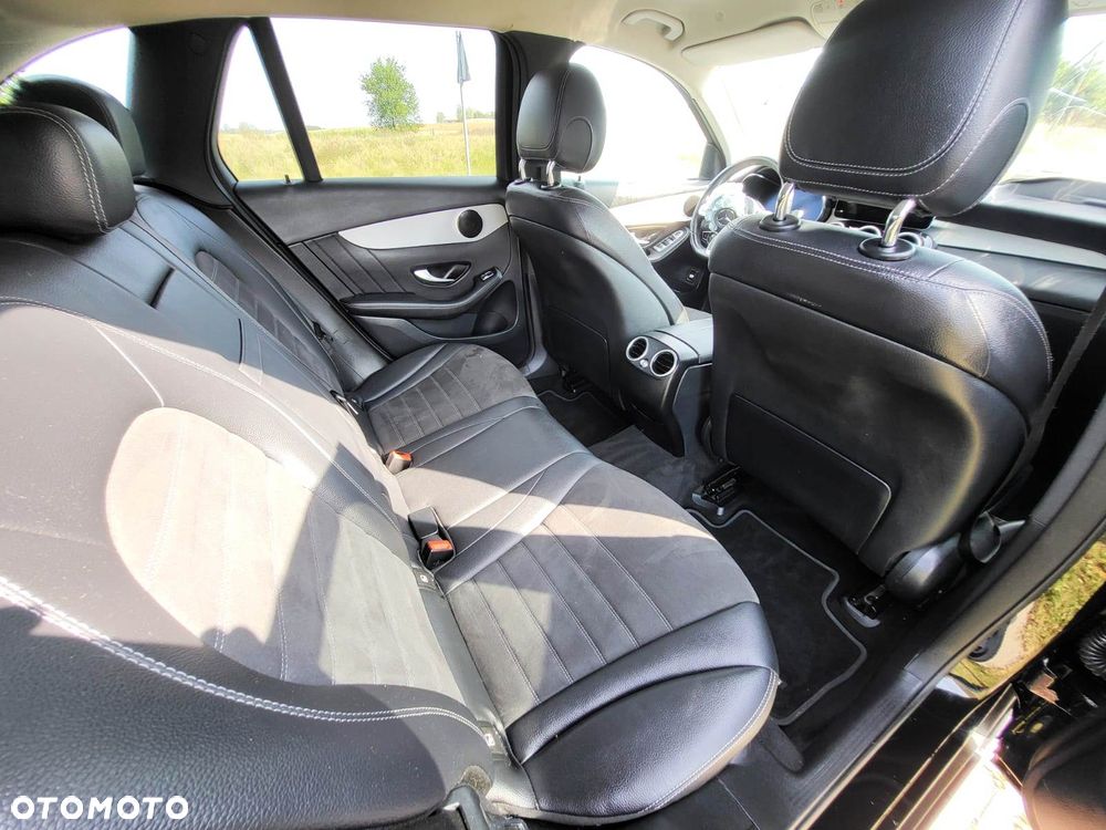 Mercedes-Benz GLC 220 d 4Matic 9G-TRONIC - 11