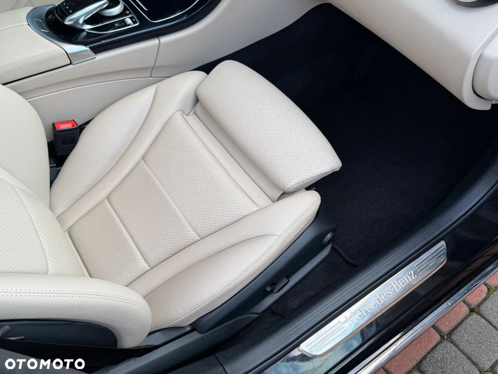 Mercedes-Benz Klasa C 180 9G-TRONIC Avantgarde - 31