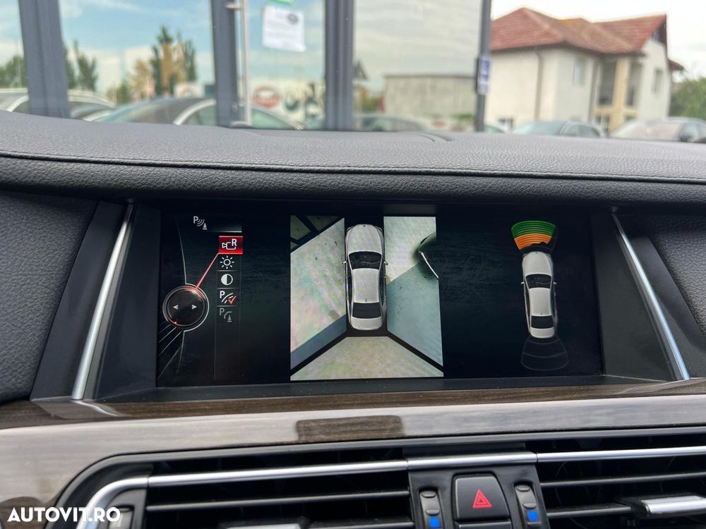 BMW Seria 7 740d xDrive - 16