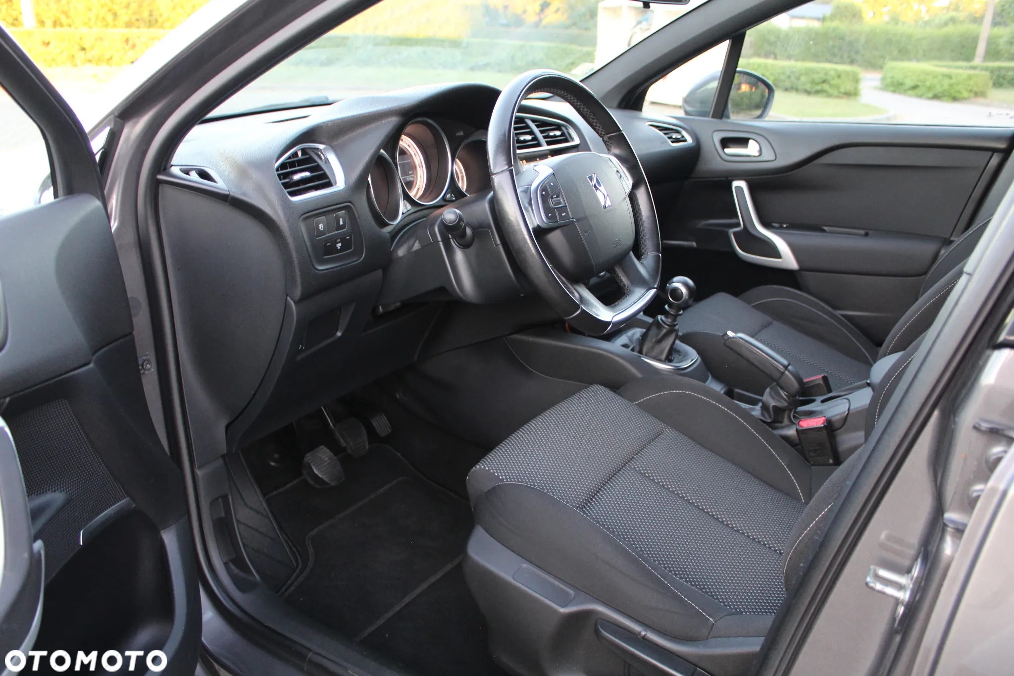Citroën DS4 PureTech 130 Stop&Start Chic - 34