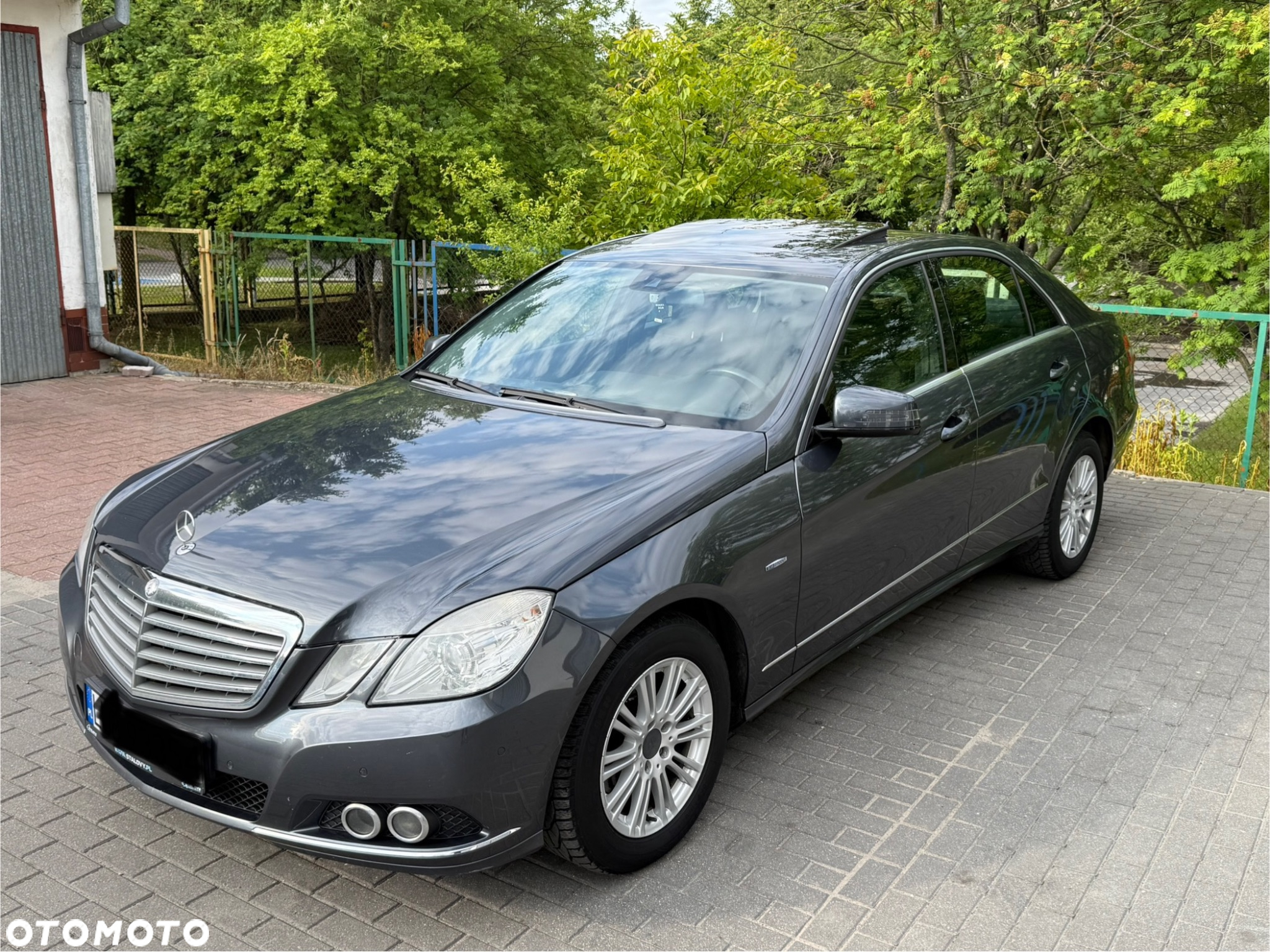Mercedes-Benz Klasa E - 24