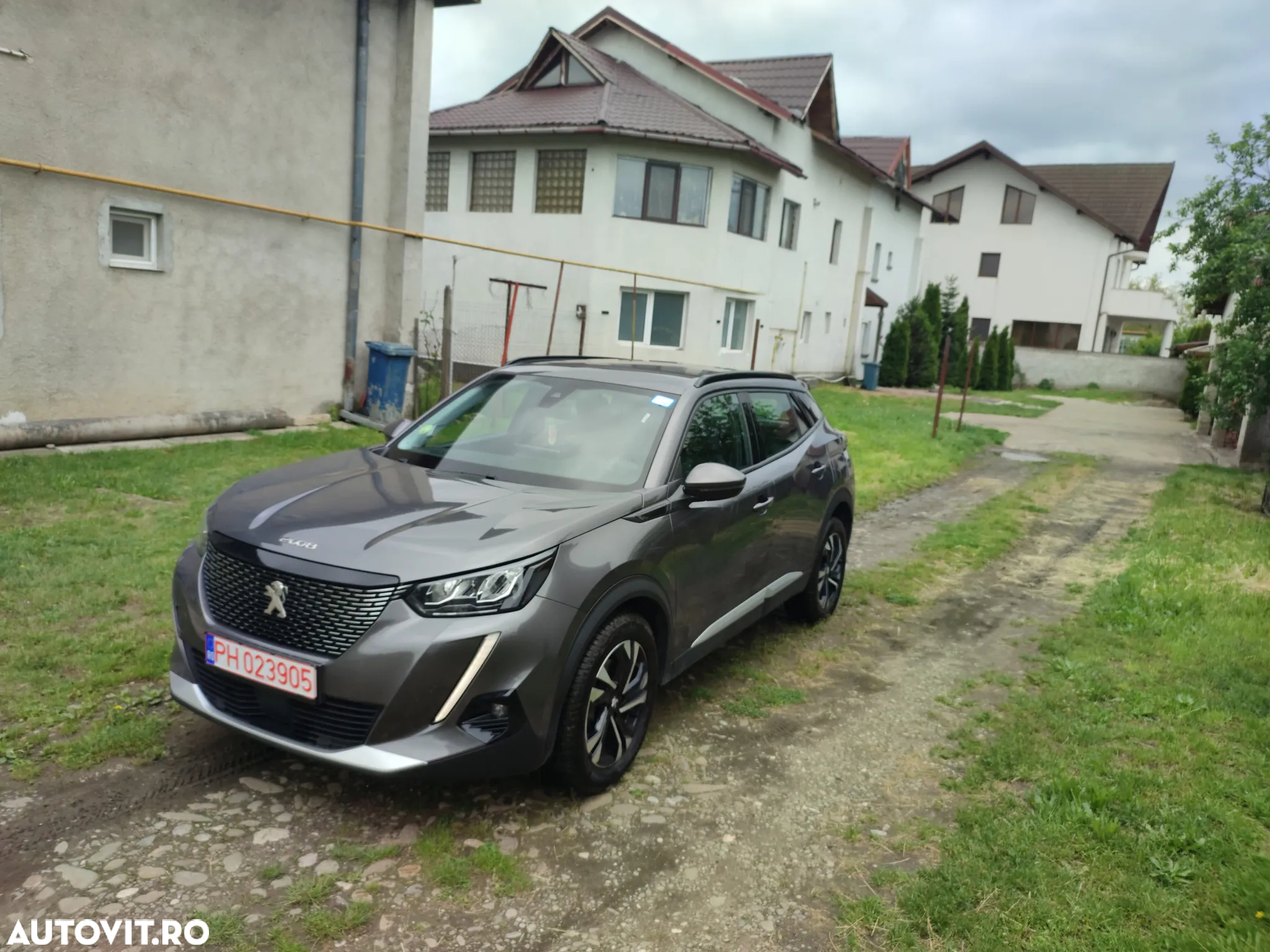 Peugeot 2008 1.5 BlueHDI 130 S&S EAT8 Allure - 7