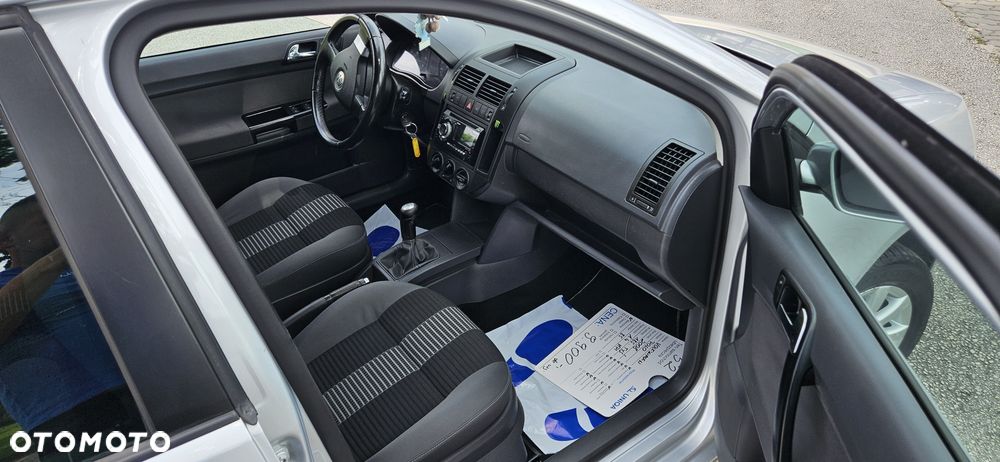 Volkswagen Polo - 7