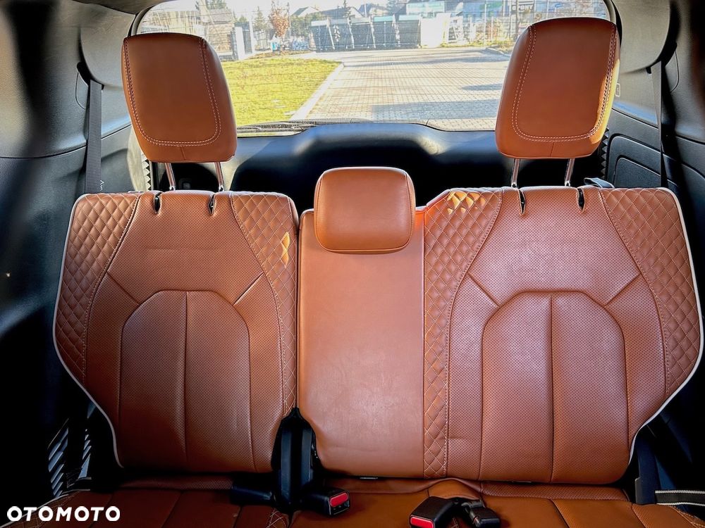 Chrysler Pacifica - 32