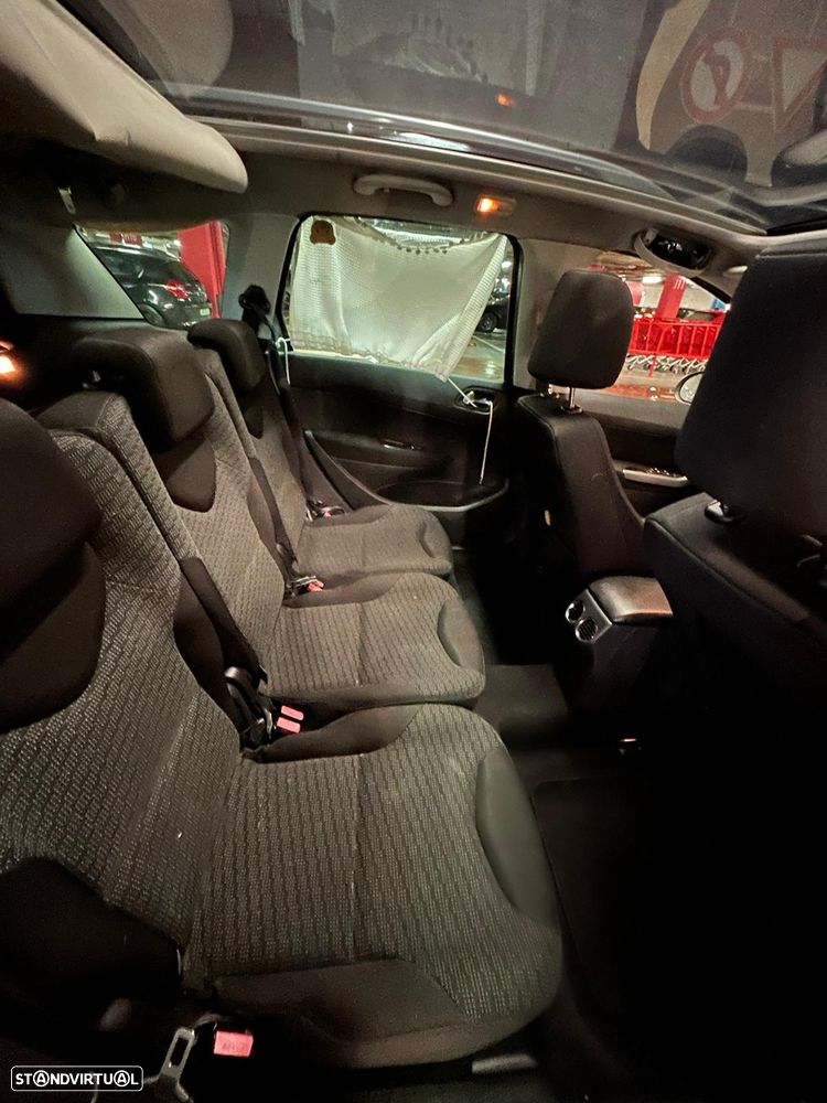 Peugeot 308 SW 1.6 HDi Executive CVM6 - 8