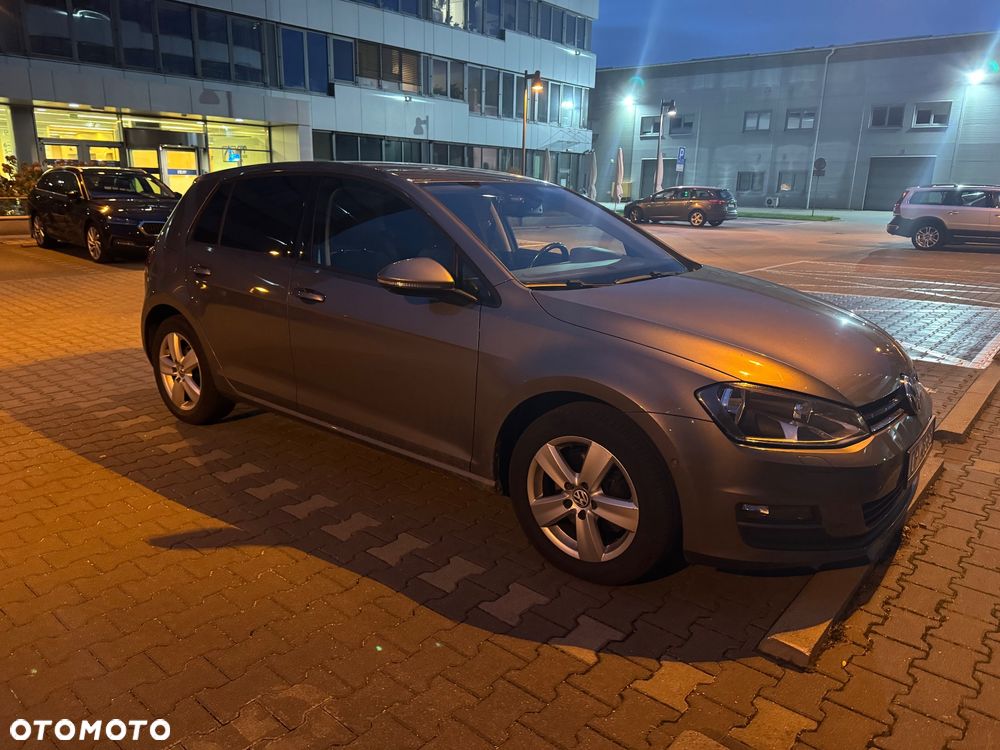 Volkswagen Golf - 21