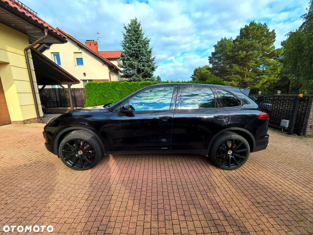 Porsche Cayenne Platinum Edition - 4