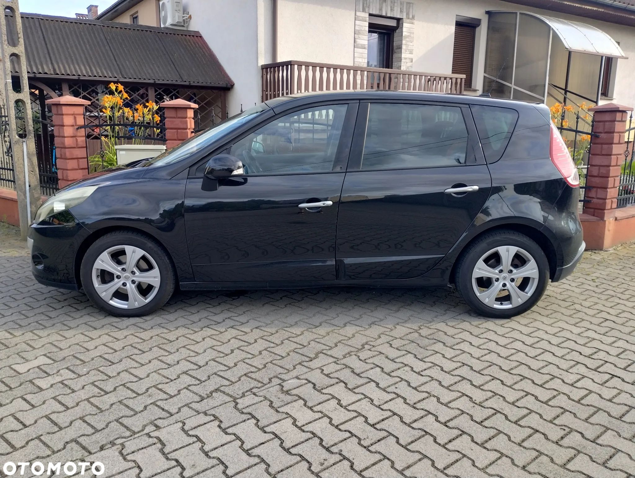 Renault Scenic - 1
