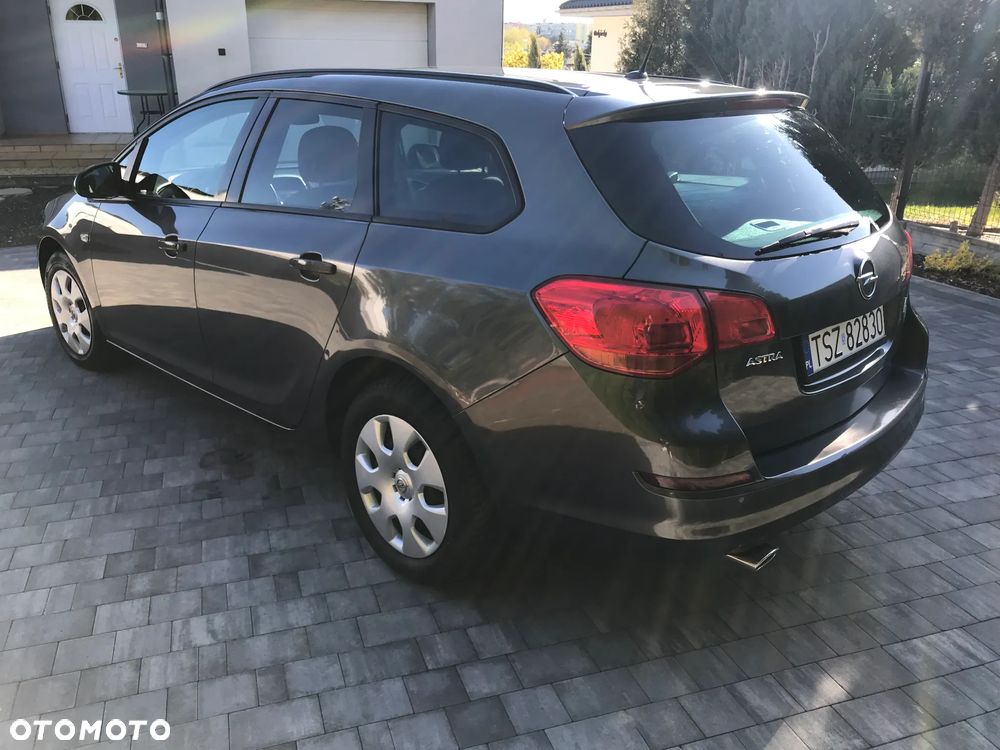 Opel Astra 1.4 Turbo Design Edition - 2