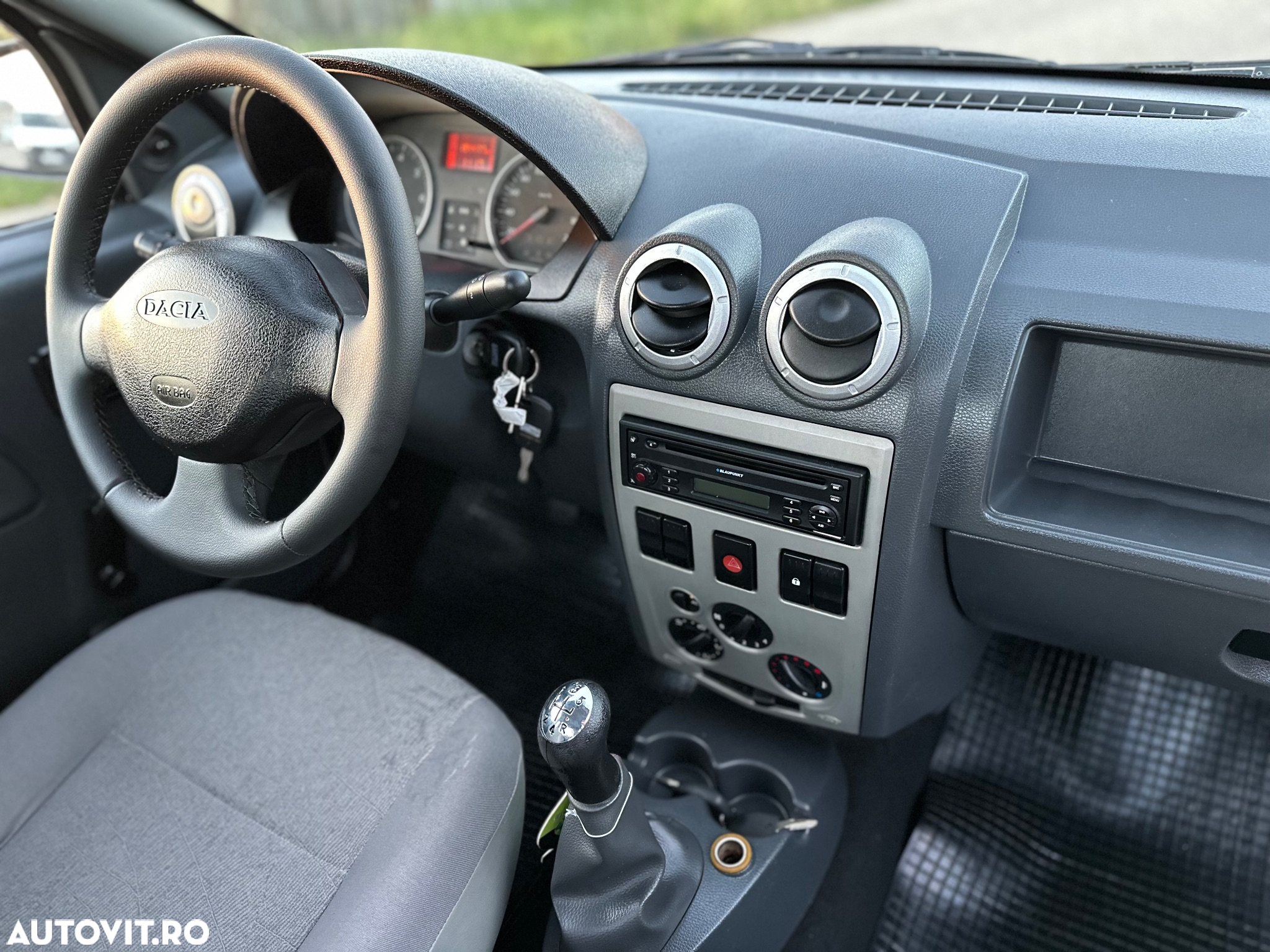 Dacia Pick Up - 12