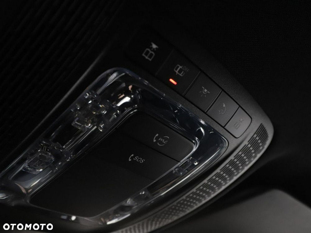 Mercedes-Benz GLA 250 e PHEV Progressive 8G-DCT - 39