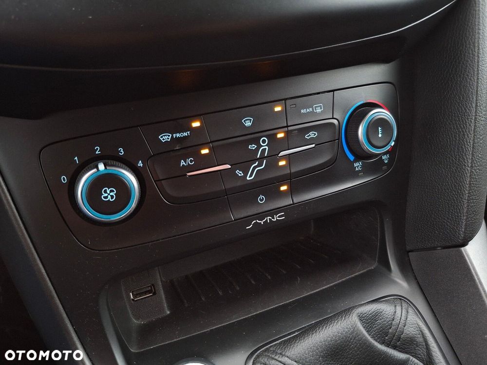 Ford Focus 1.5 TDCi Trend - 19