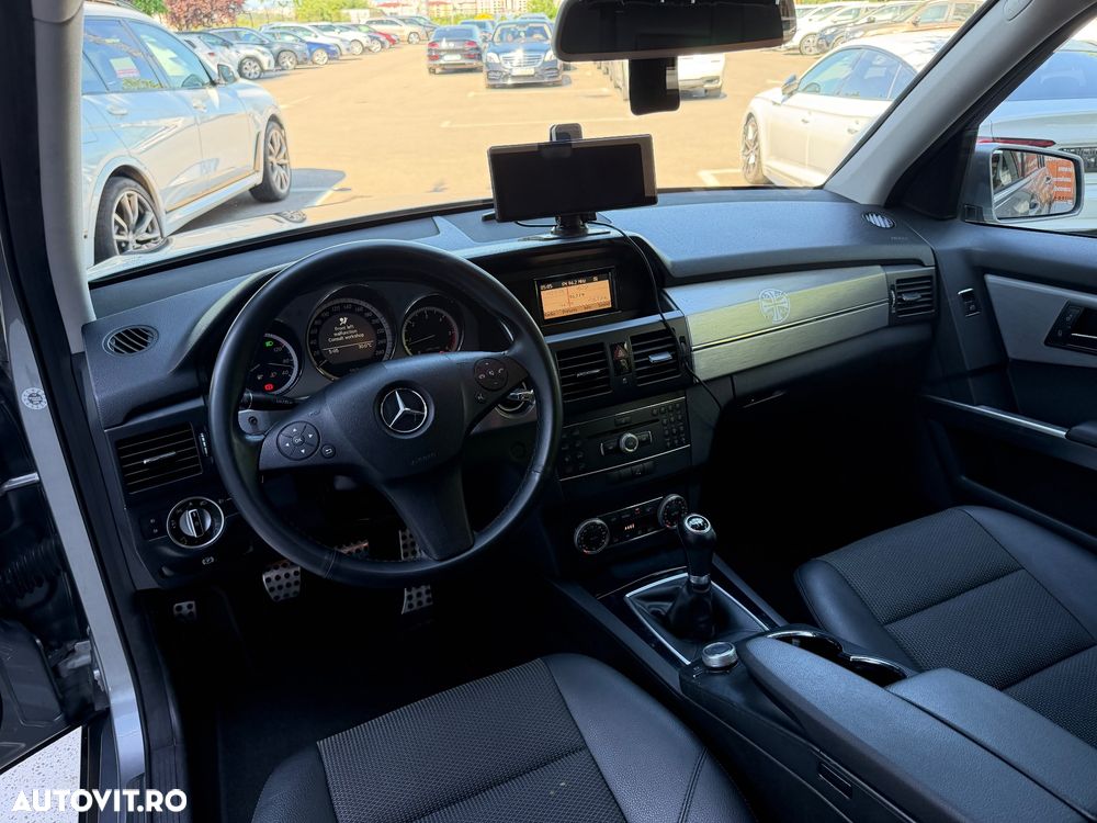 Mercedes-Benz GLK 220 CDI (BlueEFFICIENCY) - 17