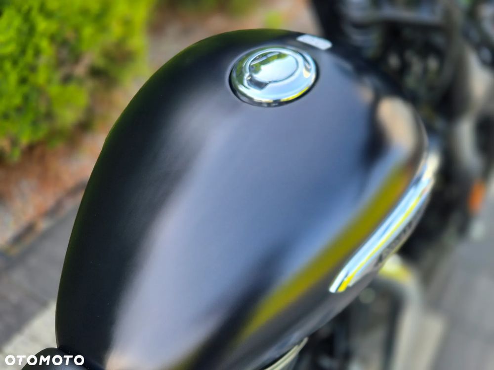Royal Enfield Meteor - 17