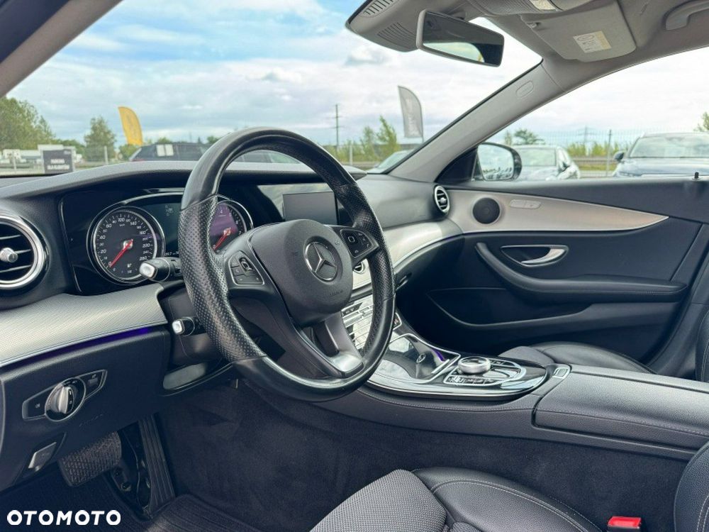 Mercedes-Benz Klasa E 200 T 7G-TRONIC Avantgarde - 11