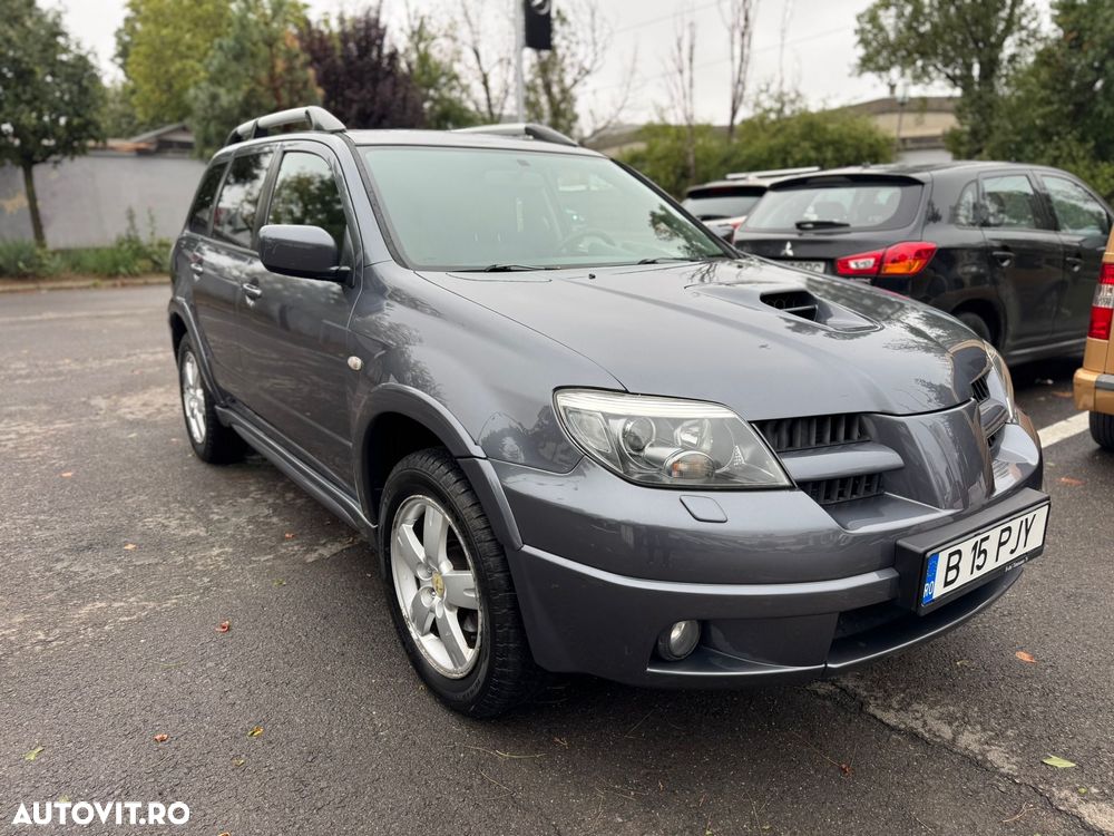 Mitsubishi Outlander 2.0 Turbo 4x4 - 1