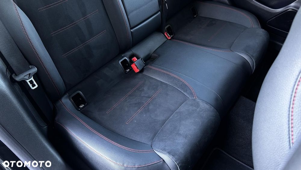 Mercedes-Benz CLA 200 AMG Line 7G-DCT - 28