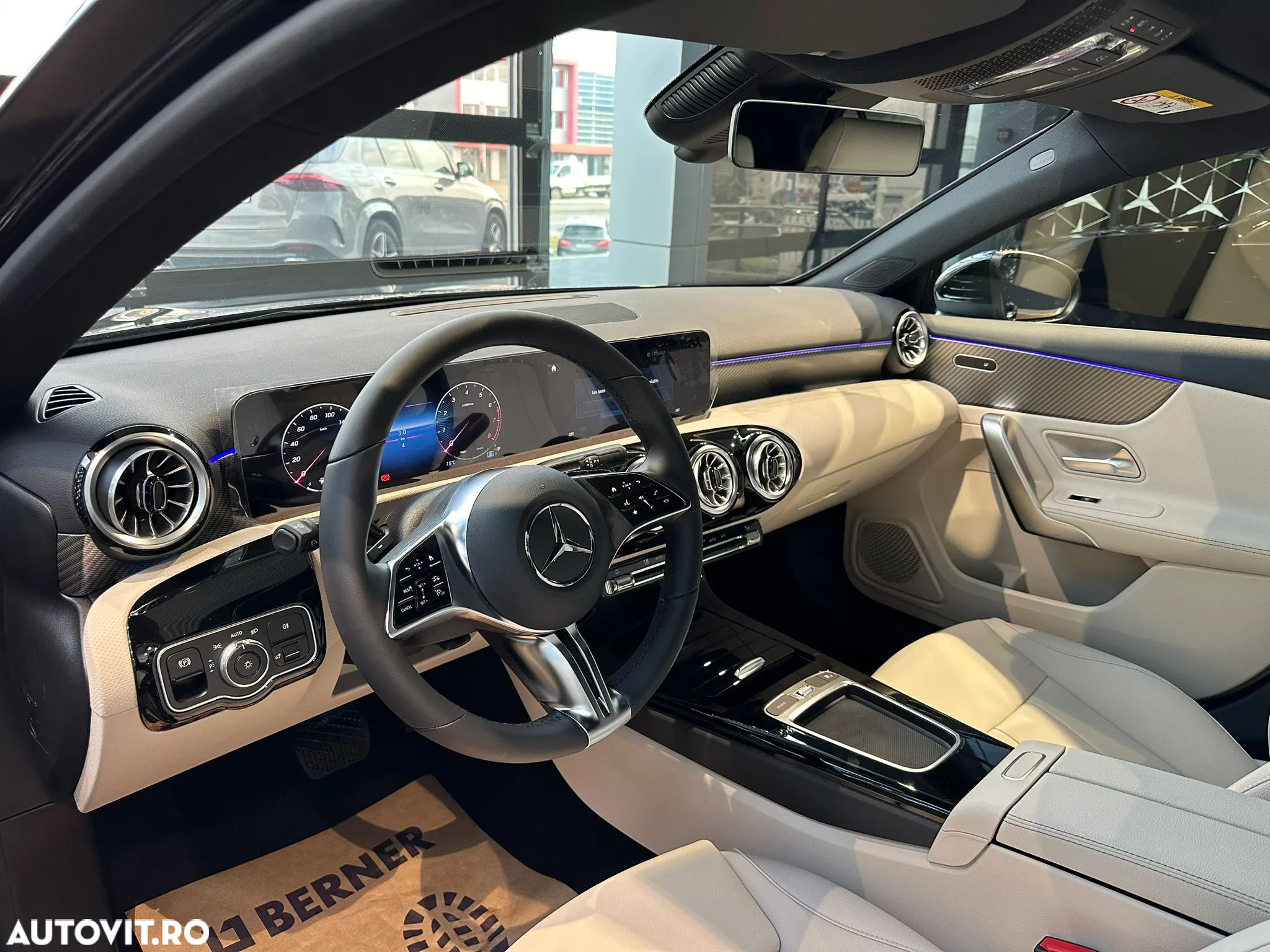 Mercedes-Benz A 200 7G-DCT - 4