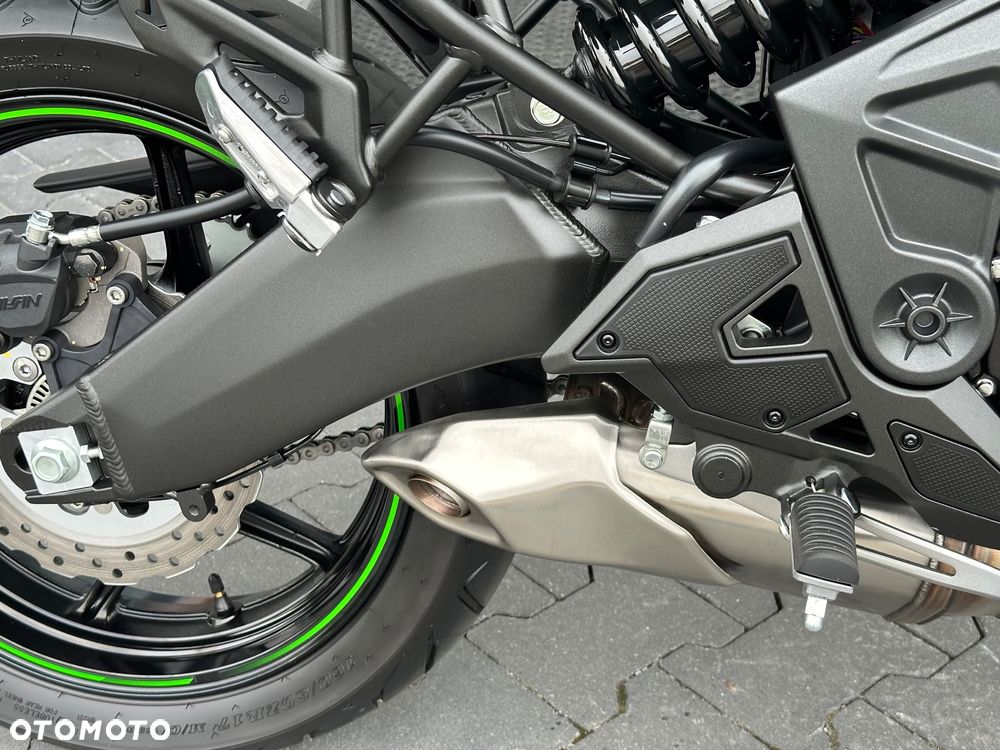 Kawasaki Versys 650 - 15